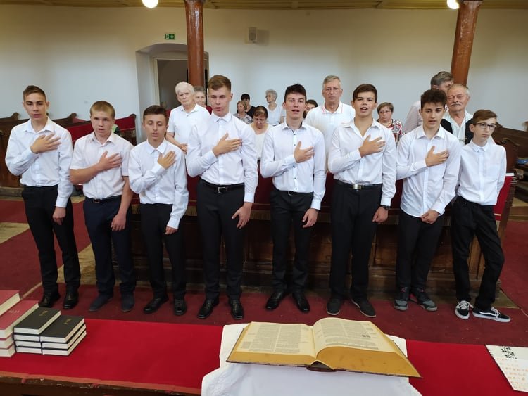 Konfirmáció és keresztelés 09